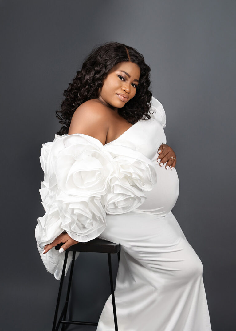 maternity photoshoot Windsor Ontario