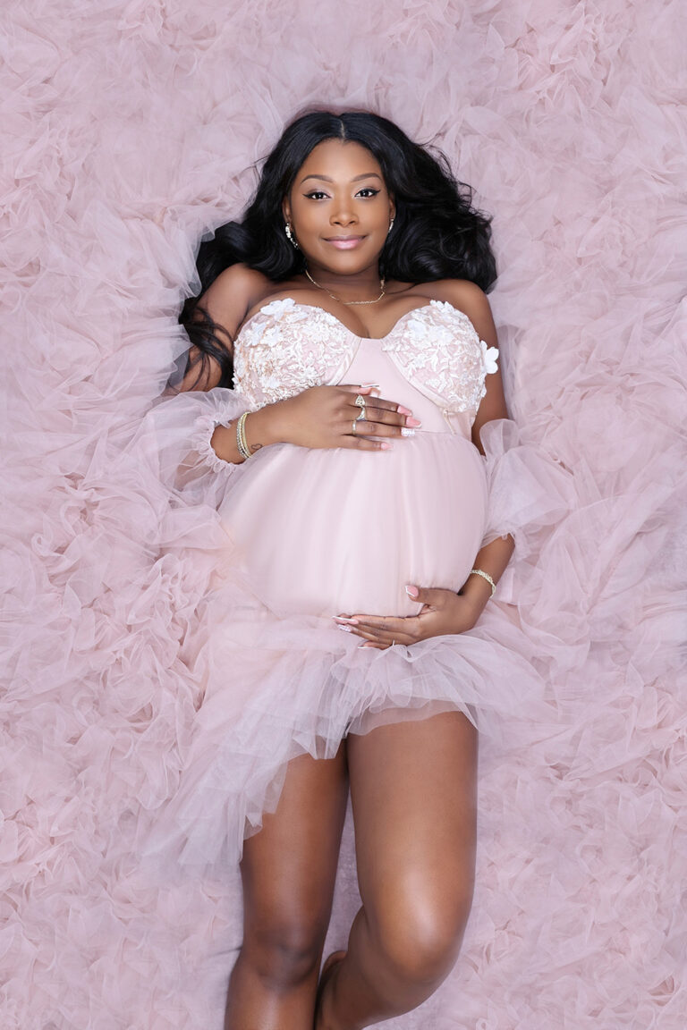 maternity photoshoot Windsor Ontario