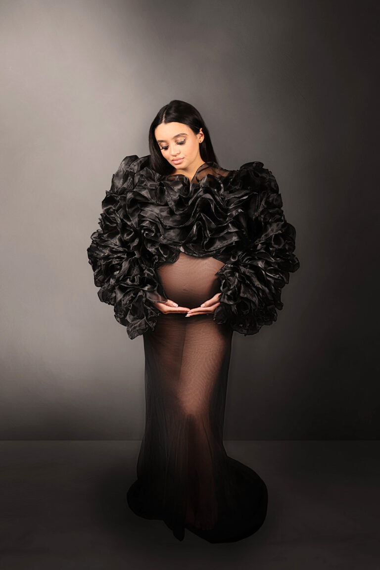 maternity photoshoot Windsor Ontario