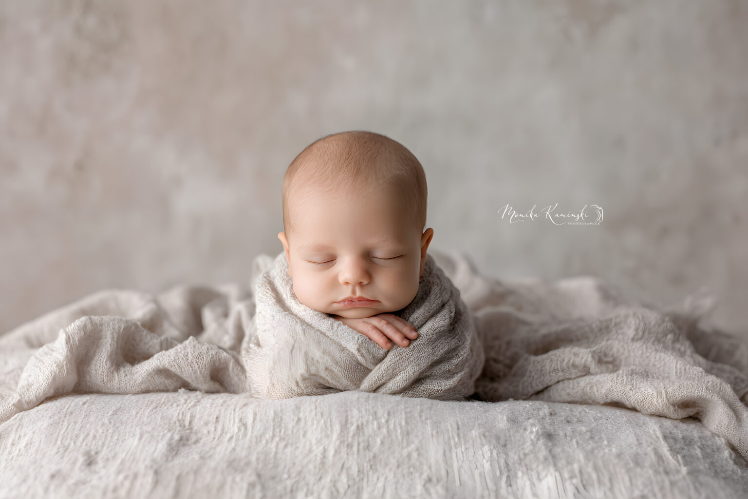 Newborn photography session in Windsor Ontario